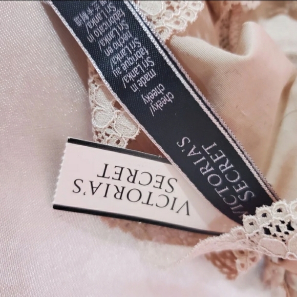 40% OFF 4+ BUNDLES CLOSET CLOSING! - Picture 6 of 6